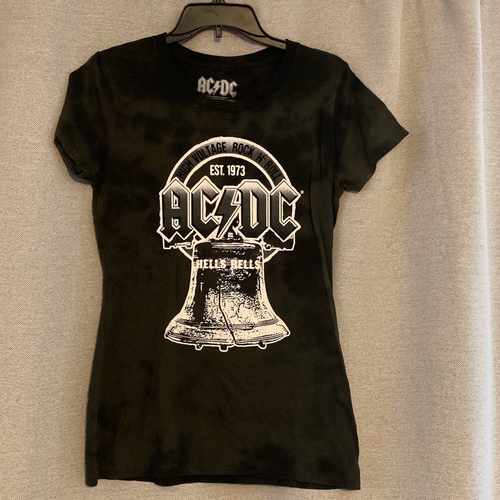 AC/DC tee